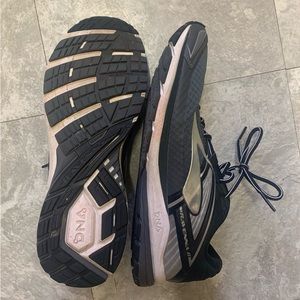 Brooks running shoes size 11.5.